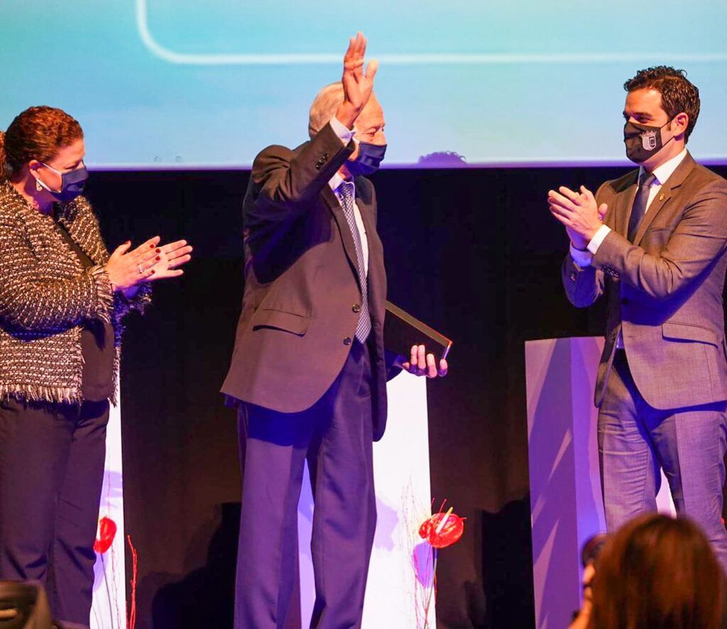 Bertolín Valencia homenaje 55 años concesionario BMW