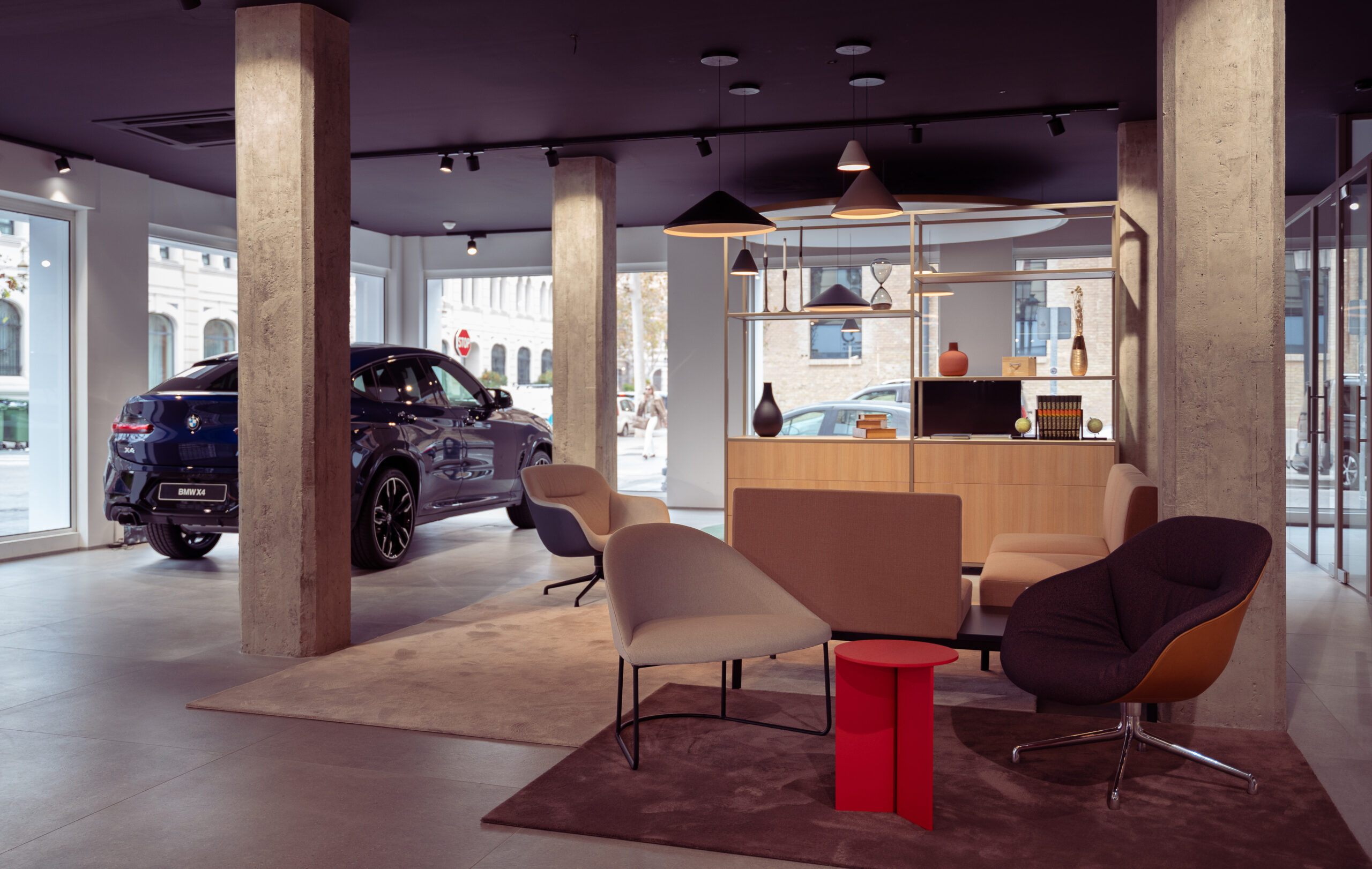 Recepción concesionario BMW Bertolín Valencia