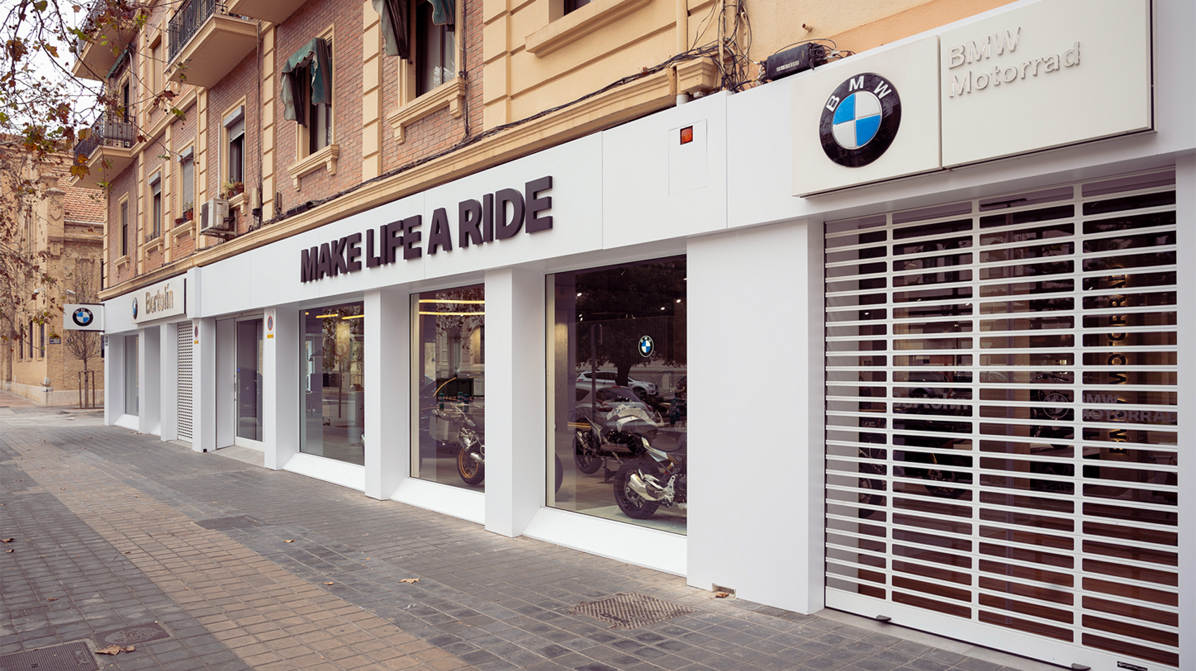 Concesionario BMW y BMW Motorrad Bertolín Naturalista Rafael Cisternas 2 Valencia