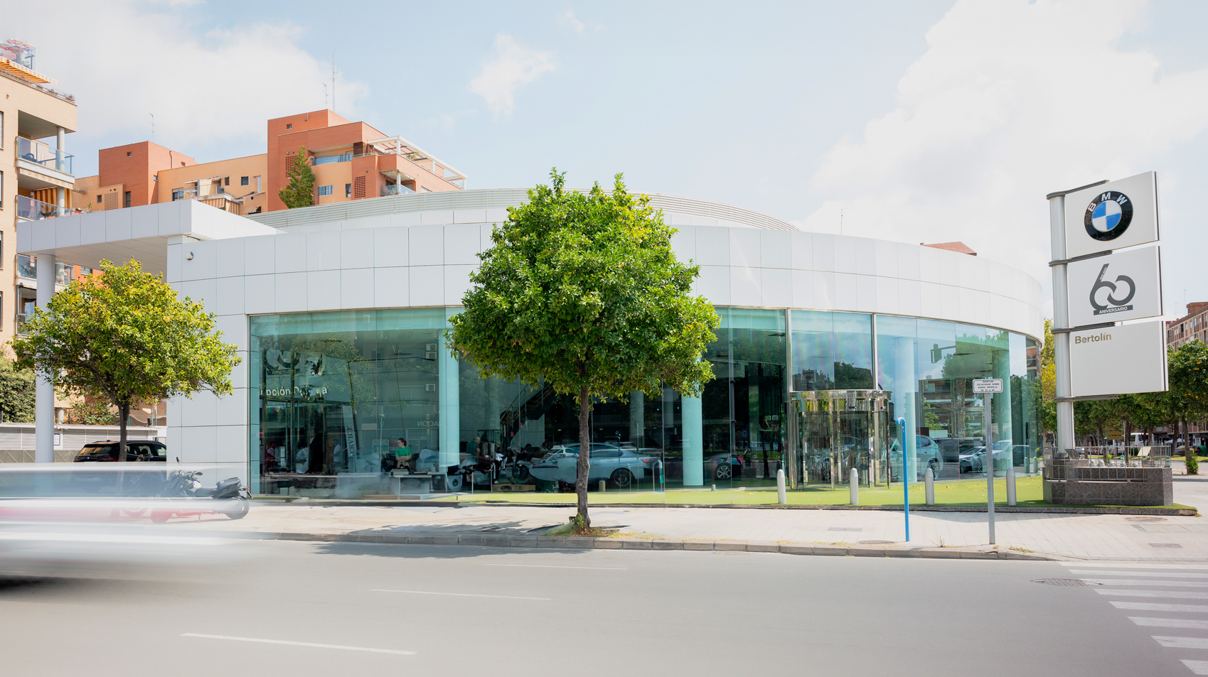 Concesionario BMW y BMW M Bertolín Av. General Avilés 68 Valencia