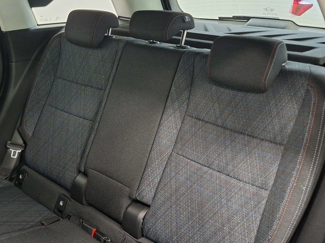 d32e827b16.jpg