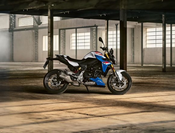 BMW-F-900-R_2