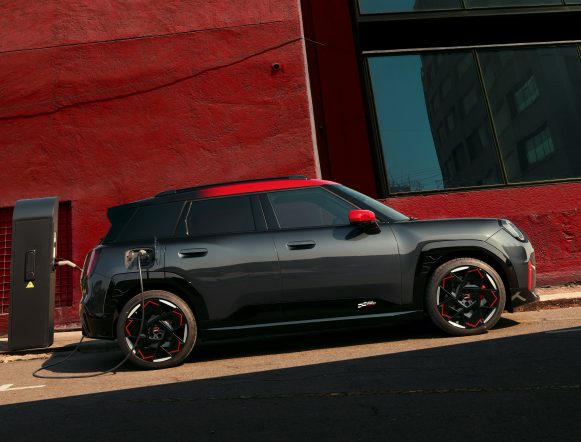 MINI-John-Cooper-Works-Aceman-Electrico_1
