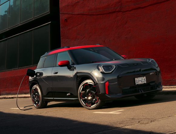 MINI-John-Cooper-Works-Aceman-Electrico_2