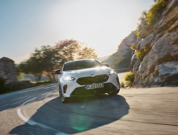 P90550897_lowRes_the-all-new-bmw-m135