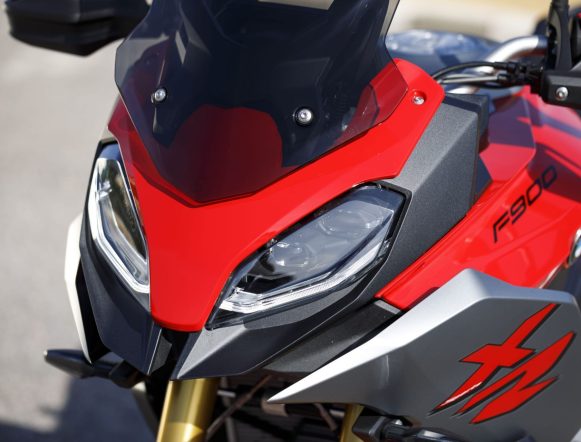 BMW F 900 XR
