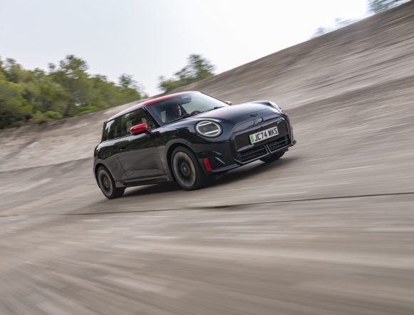 john-cooper-works-electric-foto-3