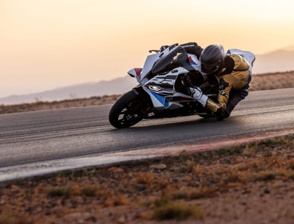 s-1000-rr-foto-1